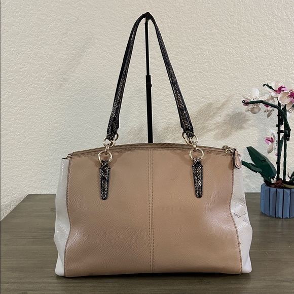 Coach Christie Carryall Purse Leather Exotic Embossed Leather Straps Crossbody - Picture 2 of 16